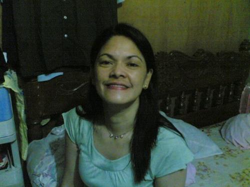 mama.. - and this is my mom..ehehehe...she was taken aback, and so the smile..eheheh