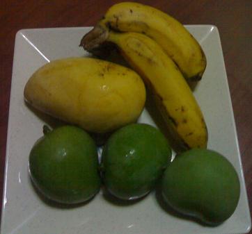 fruits - This fruits are one of my favorite fruits. The banana, ripe mango and green mango. I like green mango dipped in spicy alamang. Its delicious and healthy.