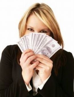woman and finance - ladies need to be financially independent