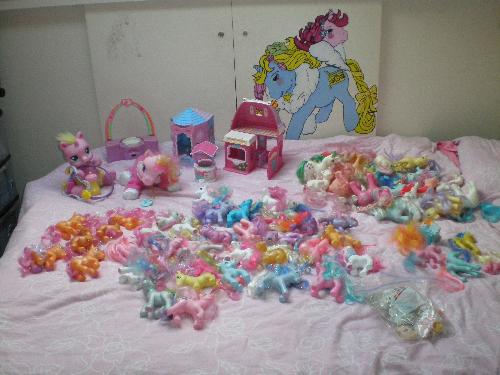 Overview of my my little pony findings - Look at this whole bunch... lovely :-) 
I couldn&#039;t be happier with this huge find! To be exact: I did find them throughout searching 3 different cities and spending about 7 hours *exhausted*.