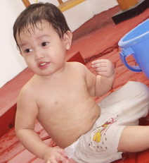 My Lovely Felix - play water in summer time