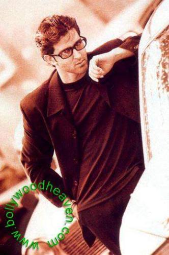 Bollywood - If you want any admission in any colleges in the tamil nadu,karnataka etc..contact me or call 9961921732