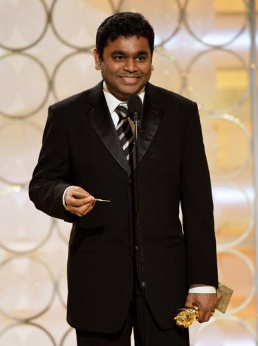 A R Rahman - This is the photo of A R Rahman with his OSCAR.A indian with an OSCAR. I am proud to be an Indian. A R Rahman Rocks. I love his music.