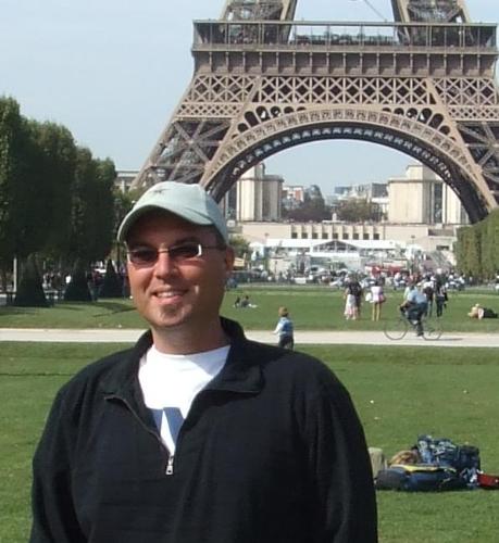 Pardon...escu vu compronee L'anglais? - Me in gay Parreee!