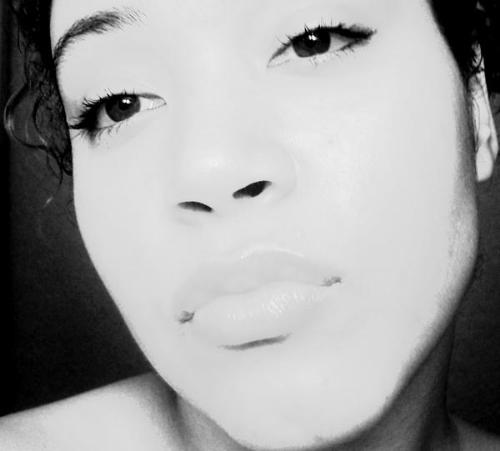 Iedyn Rose - This picture speaks volumes.. so much I'd never say out loud.. Besos