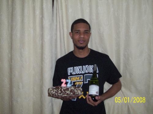 Seyboy - Me again on my 22nd bday... waz nt drunk yet just started and i had a memorable night which i end up later dat night out clubbin by the way dat waz on thursday.........:)