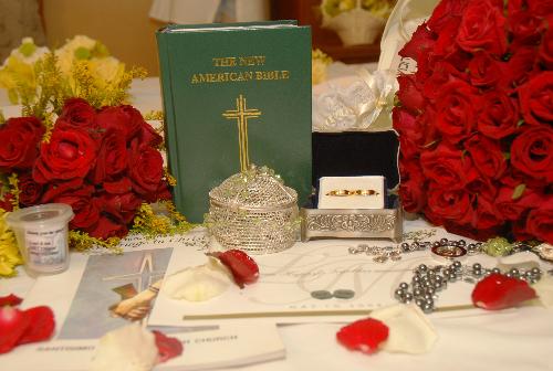 Pharaphernalia - Materials use for the ceremony - bible, arrhae, cord, veil, rosar, bonquet