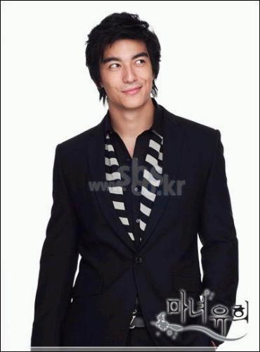 Dennis Joseph O'Neil - He was born in 1981 to a Korean mother and a former American GI father. O'Neil started modeling at the age of 16, after applying for a model contest he heard about on the radio.[citation needed] Later, he initially majored in illustration at the Savannah College of Art and Design but later switched into photography, as he felt it would be of greater value, considering his modeling background. He began his career in the South Korean entertainment industry by modeling in TV commercials; eventually, he was cast in the drama Sweet Spy in 2005 by prodcuer Ko Dong-seon. In an interview, Ko stated that his wife recommended the actor to him after seeing a cell phone commercial that featured O'Neil. The commercial featured O'Neil as the Vitruvian Man; due to this commercial, O'Neil earned the nicknames of'Living David' and'Walking Statue'. In the drama, he appears as a mysterious spy, Han Yoo-il, who falls in love with an ordinary female police officer. The actor became a visible star due to the popularity of his'homme fatal' character. O'Neil was also featured in the music video for'??????', a single by Kim Jong Kook& SG Wannabe, along with Han Ga-in. His next drama was Witch Yoo Hee, which aired in spring 2007. Taking on the role of a famous French chef named Johnny Kruger, he was partnered again with Han Gai-in. This role required that O'Neil speak in Korean, which was a challenge for the American-born actor. In 2008, he was in the drama East of Eden, playing Mike Packer, a successor of a Hong Kong and Macao tycoon who is in love with Guk Young Ran, or Grace as he calls her (played by Lee Yun Hee).