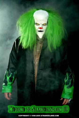 Scary Clown - I hate clowns and this one scares the hell out of me.