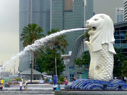 singapore's merlion - this is the emblem of singapore, which stands proudly at a popular place for all to see.