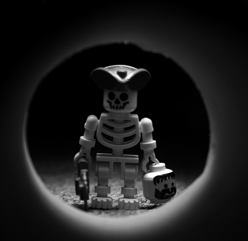 Lego Pirate Skeleton - Maybe this is what's in Davy Jones Locker ...