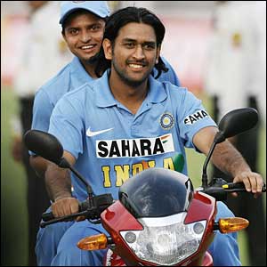 dhoni and raina - Picture of M.S Dhoni and Suresh Raina on bike