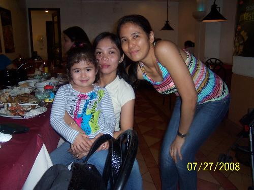 With real-life and MyLot friend 'Deng' - Max's restaurant Glorietta 2.