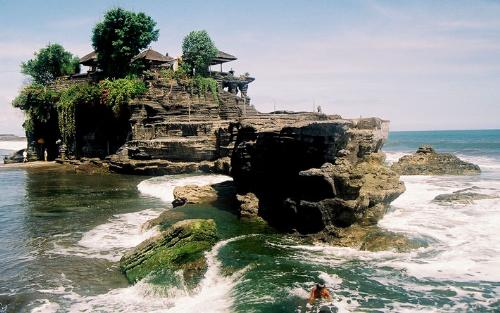 tanah lot-bali - tanah lot is one of temple in Bali