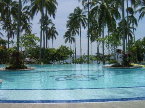 bahura beach  - very nice place..u can feel the sound of nature!