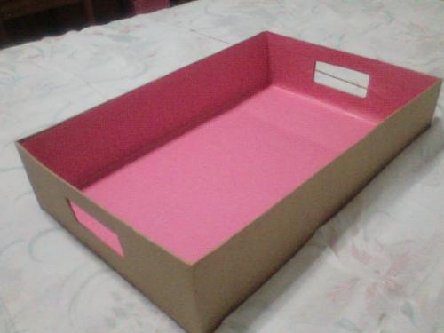 an organizer out of recycled box - This is an organizer made out of a pizza box. Just cut out the pizza box into the desired dimensions and cover with decorative or colored board paper. This can be used as an organizer for bond papers.