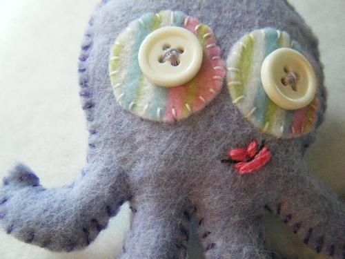 The Octo Mom is in my shop!! - This octopus is in my etsy shop. I have named her the 'octo mom'. No kids though! lol