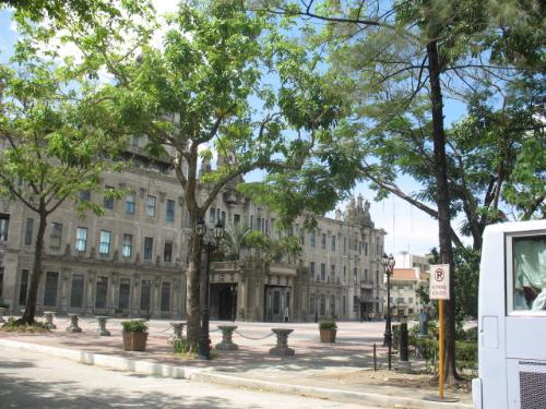 The Main Building (at a different angle) - This picture of the UST Main Building was taken by my eldest sister on a sunny day, to be honest that she's really good of taking pictures even though that she is an Interior Design major from CFAD in UST.