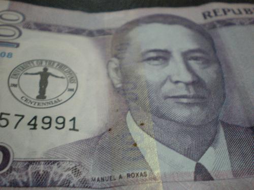 U.P centennial is commemorated in 100 peso-bill - U.P centennial celebration was also printed in the 100 pes0 bill