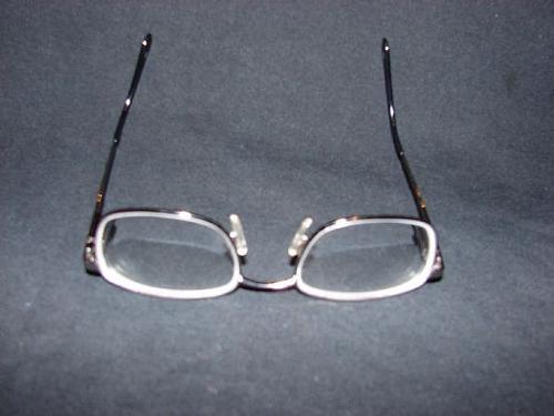 Glasses - Eye Glass upside down full display