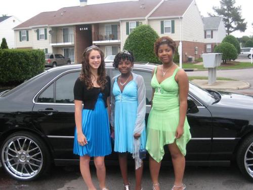 my daughter goin to her 8th grade prom - my daughter in the green dress