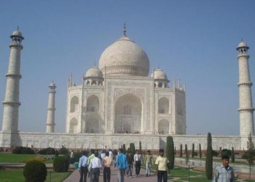 Taj Mahal, Agra India - The Beauty of Taj Mahal!