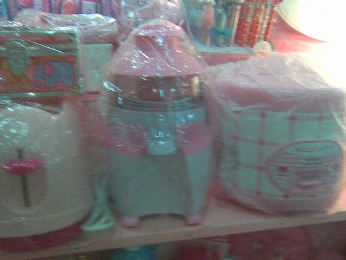 Hello Kitty appliances - Hello Kitty appliances are sold at the stall
