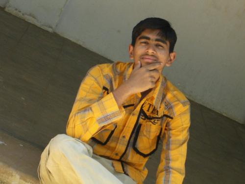 its me - this is my photo.i took this photo while i was in vacation with my cousin to pondicheri.this picture was taken while i was sitting infront a room in a resort