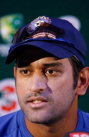 Dhoni - India Caption Dhoni