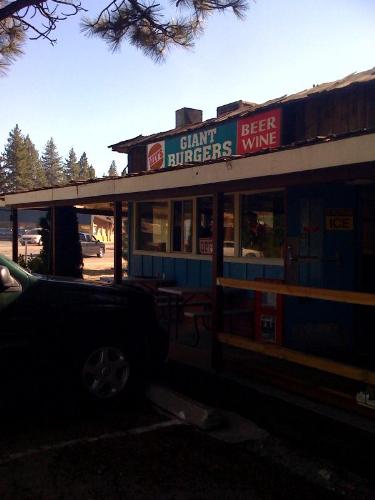 Izzy's Burger Spa in South Lake Tahoe, California  - Izzy's Burger Spa in South Lake Tahoe, California makes the best burgers!