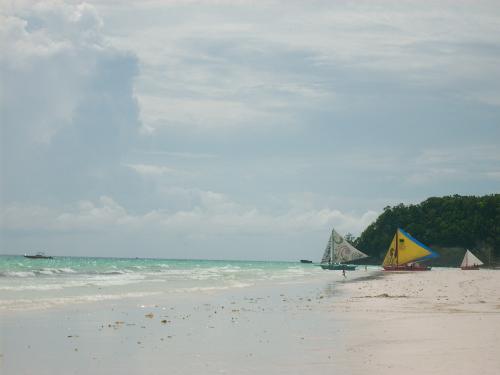 boracay white beach - boracay. willy's rock. taken on July 2008