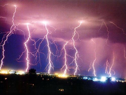 Yellow Lightning  - Lightning on the Lightning city