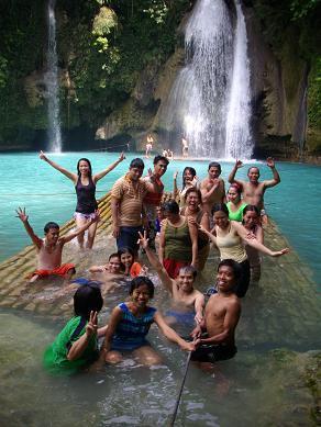 kawasan falls, badian cebu - one of the tourist spots in the province of cebu...perfect place for nature lovers! a good place for bonding with friends and family and enjoy, have fun!