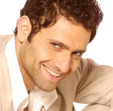 Rape-accused Shiney Ahuja in trouble - Rape-accused Bollywood actor Shiney Ahuja in trouble as DNA reports confirm his having sex with his teenaged maid.