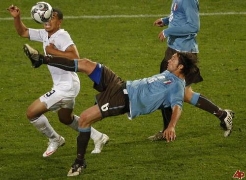 Soccer - This is the 2009 soccer competition with the USA!