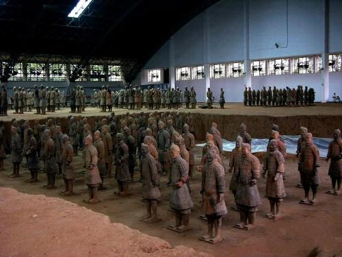 terracotta warriors - world-famous place, it's worth visiting.