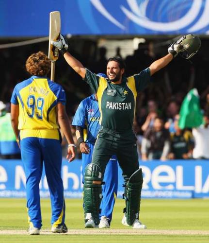 Shahid Afridi - A real hero of Pakistan Cricket