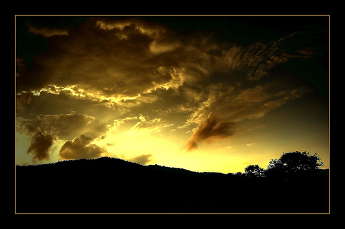 sunset - photo courtesy of agmamayo
