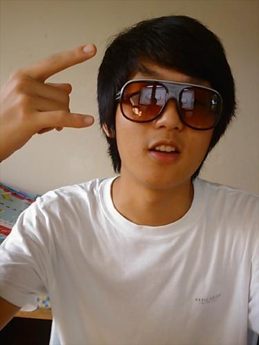 my friend... - he is korean and i love him so much...a friend that never forgets no matter what... i mizzhim i just wish awe aren't continents apart