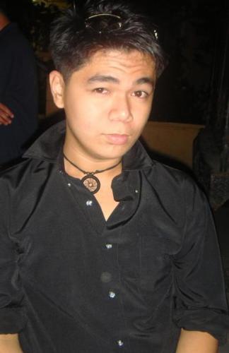 sleepy... - it's our high school graduation ball and i'm feeling really sleepy... YAWN..