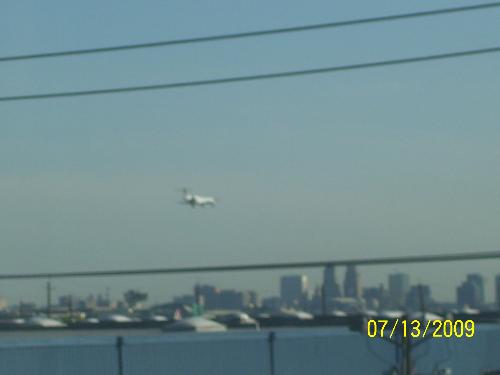 Taken from my apartment windom near to Newark NJ - I never knew living next to an airport can be a beautiful experience.