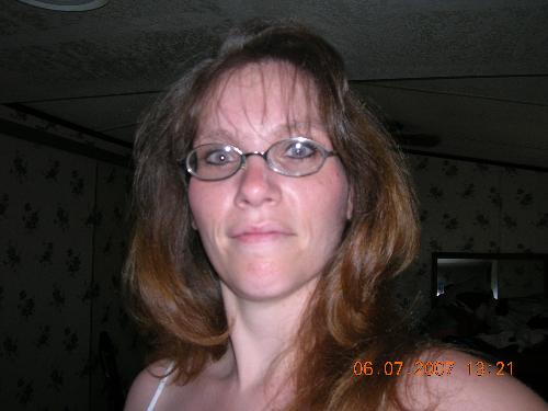 Dixie Sweetheart - Hi everyone. My name is Suzanne. I come up with the screenname Dixie Sweetheart from a quiz that I took on Facebook that was called 'Are you a Southern Bell or a Redneck Princess?' My result was Dixie Sweetheart, and I liked it so I started using it for a screenname. Kinda boring, huh? Anyways, I personally like putting a face with a name/screenname so this pic is of me.