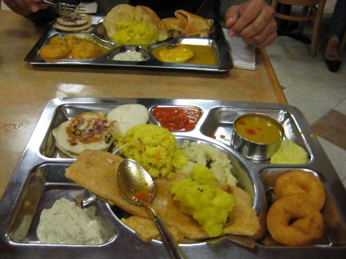 South Indian Food - South Indian Breakfast from Saravana Bhavan