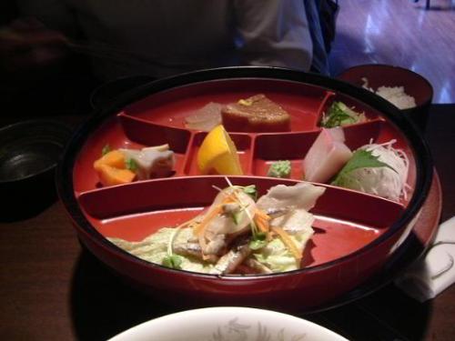 Japanese food - Eat Japanese food in a restaurant