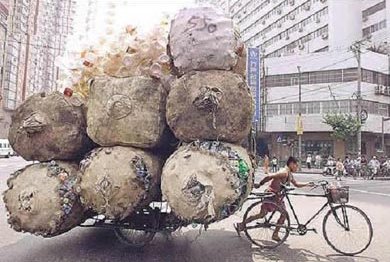 moving - big moving on small bike
