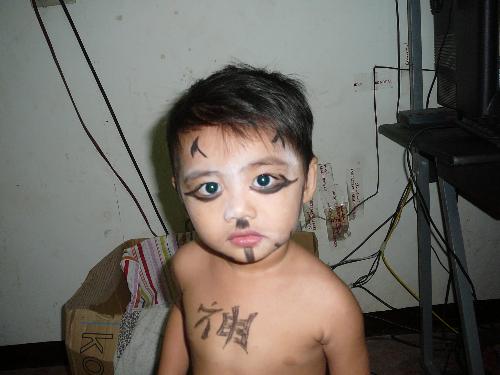 Demonyot - making fun w/ my cousins...