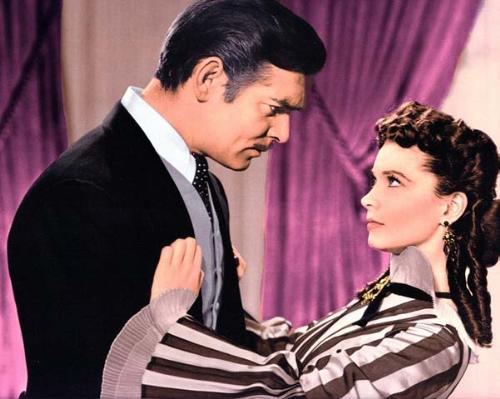 Gone with the wind - A picture from the movie Gone With The Wind. Vivien Leigh and Clark Gable.