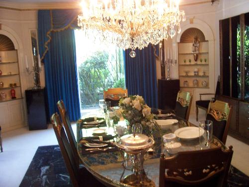This is a picture of the dining room at Graceland. - Here is a picture of the dining room, I&#039;m guessing there is probably another dining room, but...