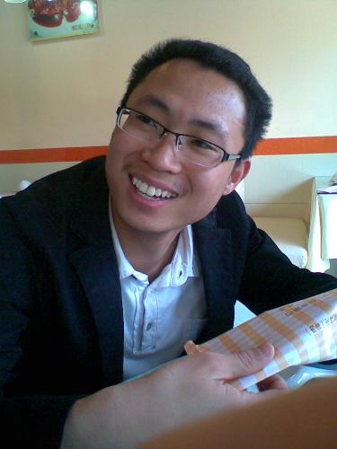 it;s me - it's my photo.I'm from china.