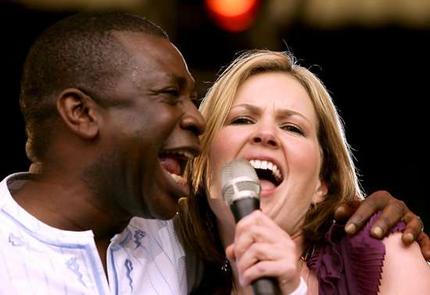 Dido - Senegal's Youssou N'dour and British singer Dido.